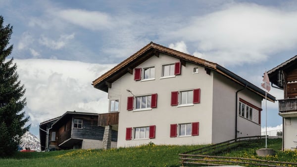 Charmantes Einfamilienhaus in Lumbrein mit wunderschöner Aus- und Bergsicht 2