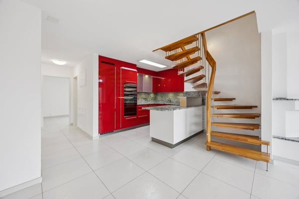 Moderne 1-Zimmer-Maisonette-Wohnung mit Stadtblick in Dietikon 7