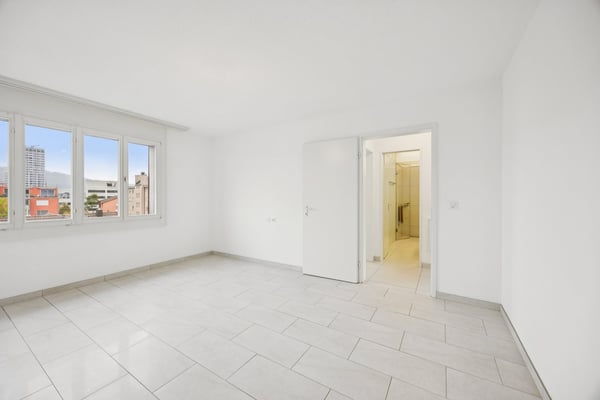 Moderne 1-Zimmer-Maisonette-Wohnung mit Stadtblick in Dietikon 16