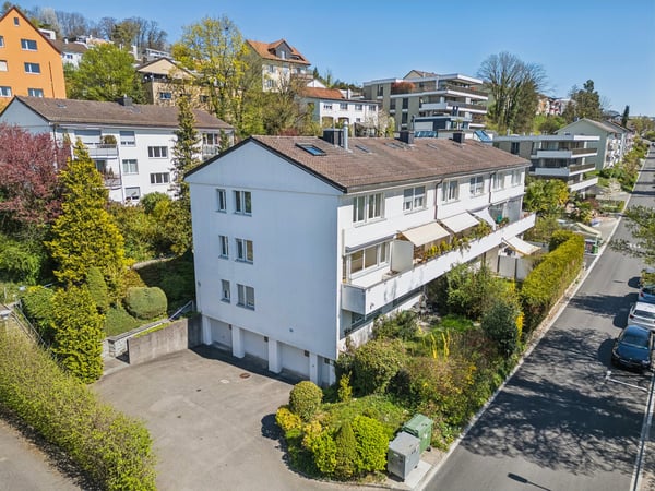 Modernes möbliertes Zimmer mit privatem Zugang in Oberengstringen 23