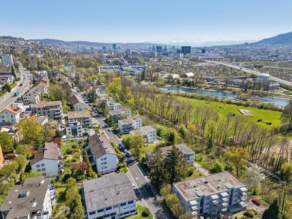 Modernes möbliertes Zimmer mit privatem Zugang in Oberengstringen 19