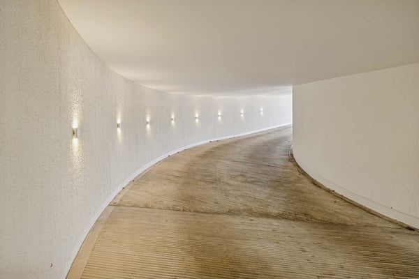12-Zimmer-Villa mit Indoor-Pool | Mietkauf möglich 18