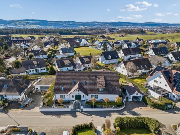 12-Zimmer-Villa mit Indoor-Pool | Mietkauf möglich 37