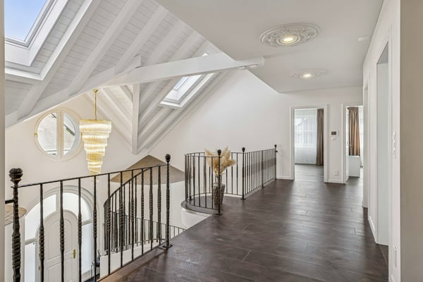 12-Zimmer-Villa mit Indoor-Pool | Mietkauf möglich 26
