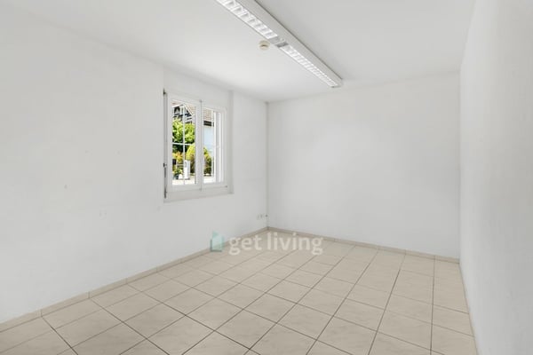 FREISTEHENDES EINFAMILIENHAUS MIT POOL (STEUERFUSS 90 %)--SINGLE-FAMILY HOUSE WITH POOL (TAX RATE 90%) 10
