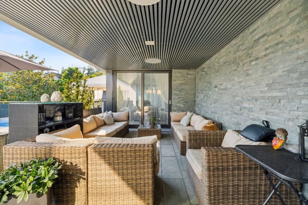 TRAUMVILLA MIT SWIMMINGPOOL UND GROSSZÜGIGEN WOHNRAUM // DREAM VILLA WITH SWIMMINGPOOL AND GENEROUS LIVING SPACE 7