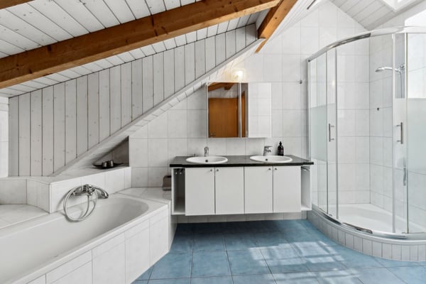 GROSSZÜGIGE ATTIKAWOHNUNG MIT TRAUMHAFTER AUSSICHT 7