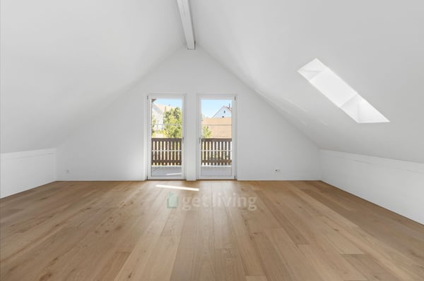 VERWIRKLICHEN SIE IHREN TRAUM ! STEUERFUSS 62 %--REALIZE YOUR DREAM ! TAX RATE 62 % 12