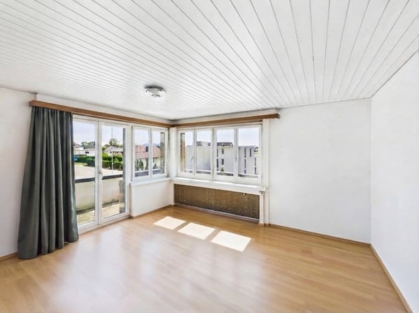 Grosszügiges Mehrgenerationenhaus mit Studio/Gewerbe & traumhaftem Familiengarten 4