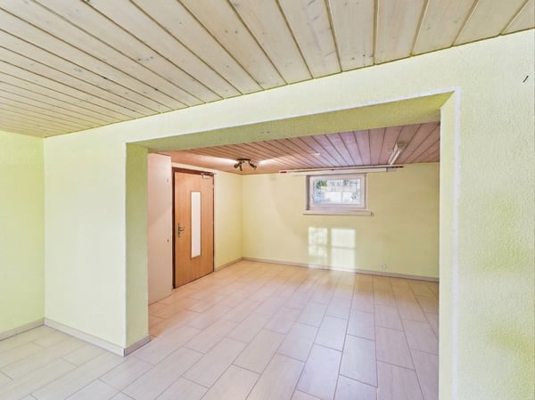 Grosszügiges Mehrgenerationenhaus mit Studio/Gewerbe & traumhaftem Familiengarten 6