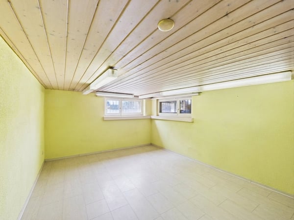 Grosszügiges Mehrgenerationenhaus mit Studio/Gewerbe & traumhaftem Familiengarten 7