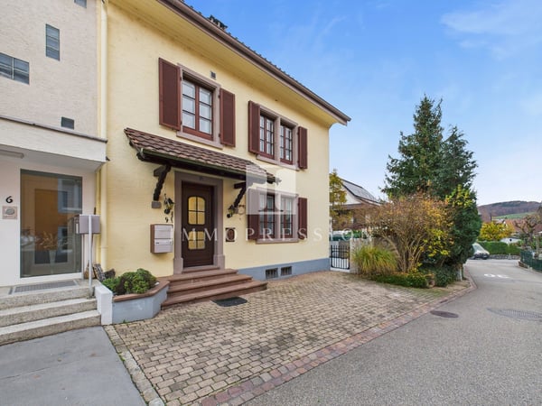 Zwei Etagen voller Wohlgefühl: Möbliertes Wohnduplex befristet zur Miete! 1