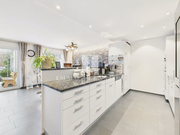 Ausblick in die Wolken: Geniessen Sie Ihr traumhaftes Zuhause auf zwei Ebenen! 5