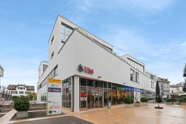 Zentral in Brugg - Voll ausgebaute Bürofläche! 1