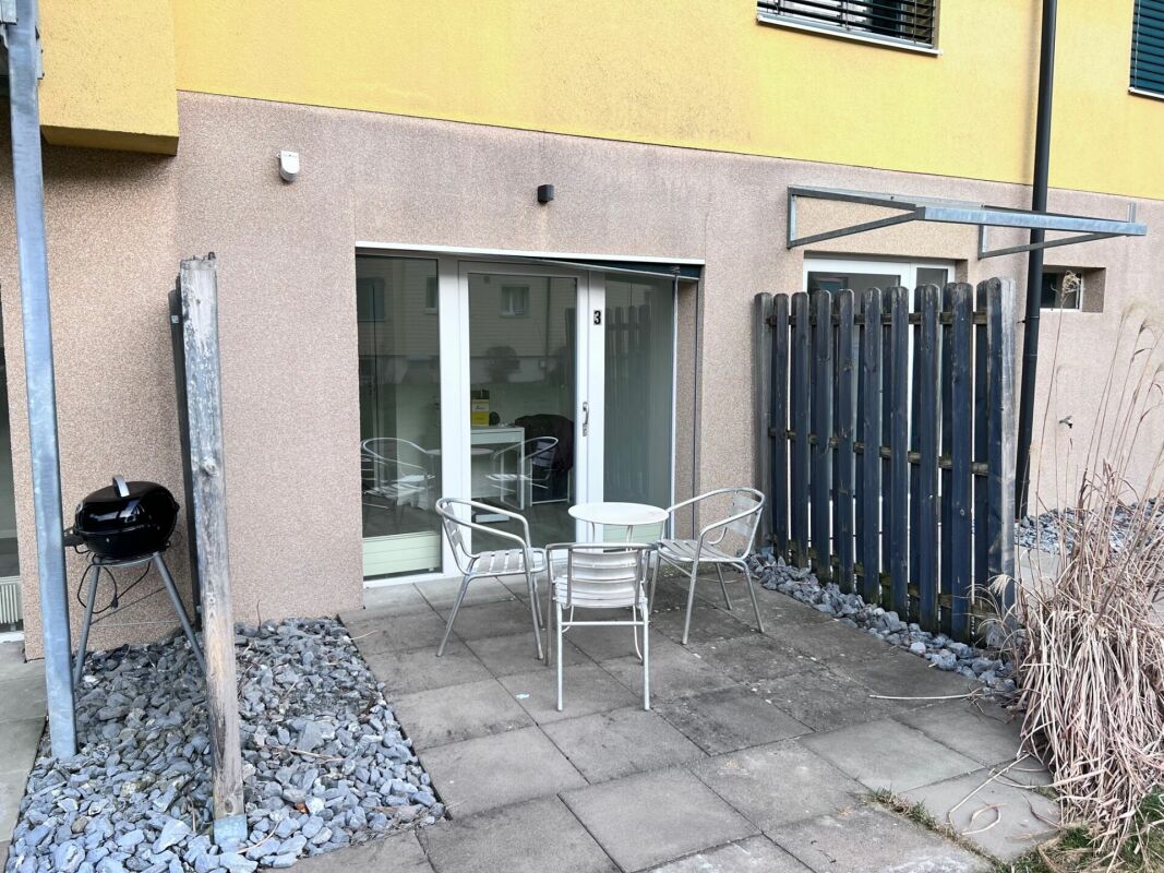 Studio mit Sitzplatz
