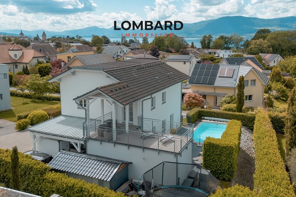 Spacieuse villa individuelle avec vue sur le lac et piscine 1