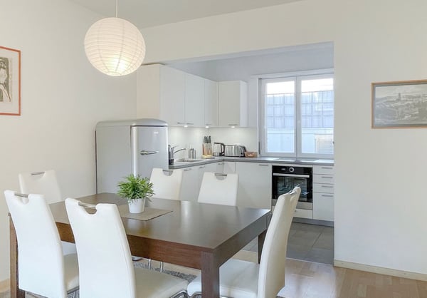 moderne Wohnung an bester Lage in Asona 3