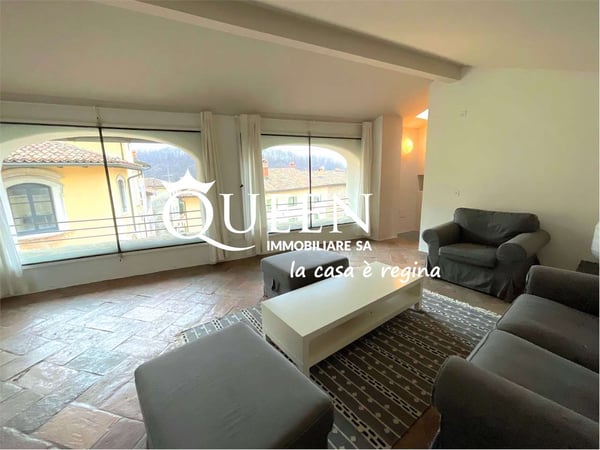 Arzo: maison charmante con due appartamenti, 6.5 locali, 196 mq, nel n 1