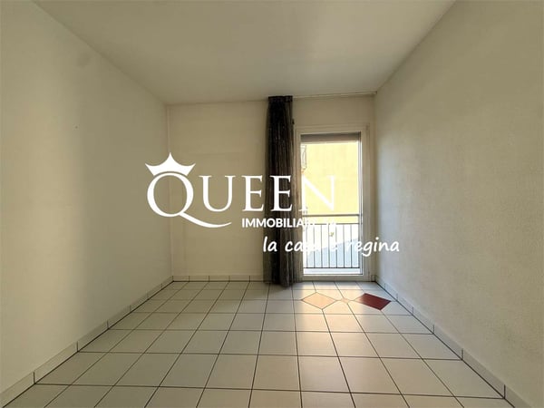 Seseglio: villetta unifamiliare 5.5 locali con piscina e giardino 10