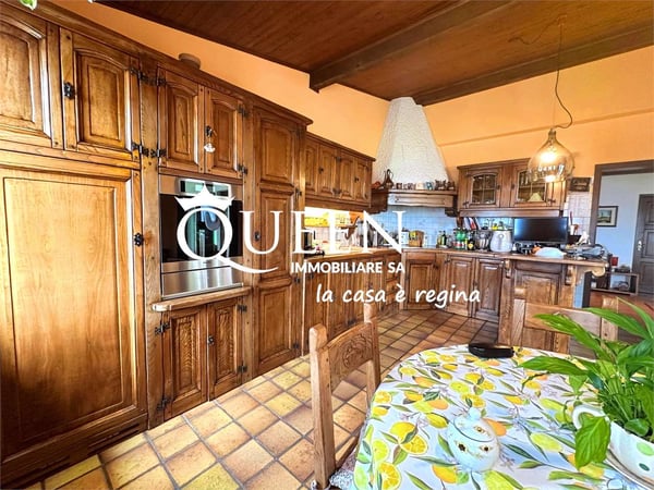 Morbio Superiore: villa 10.5 locali, 304 mq, grande giardino, vista im 10