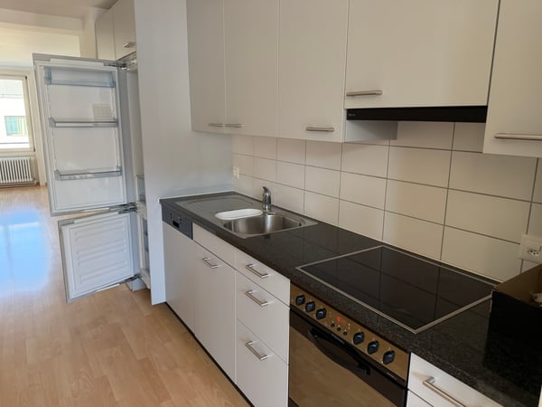 Gepflegte 3.5 Zimmerwohnung an interessanter Lage 2