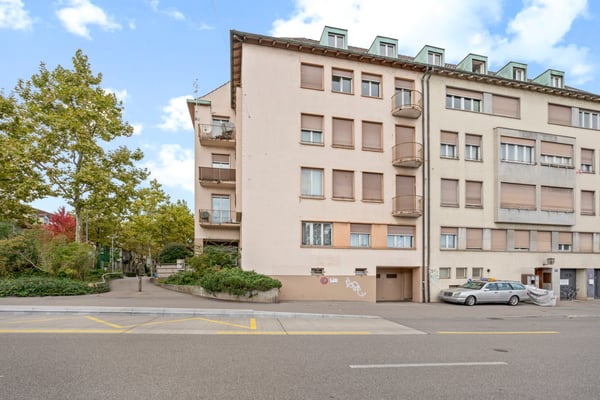 Attraktive 2.5 Zimmerwohnung 1