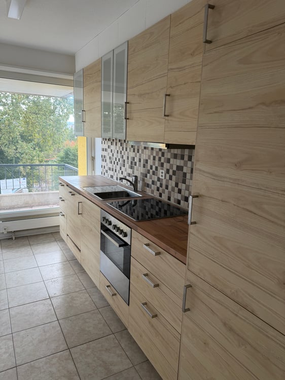 Attraktive 3 Zimmerwohnung in Basel 2