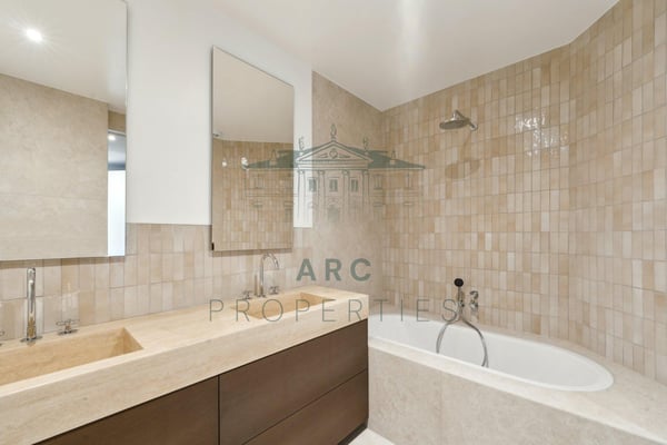 CHAMPEL - ATTIQUE D'EXCEPTION RÉNOVÉ 6