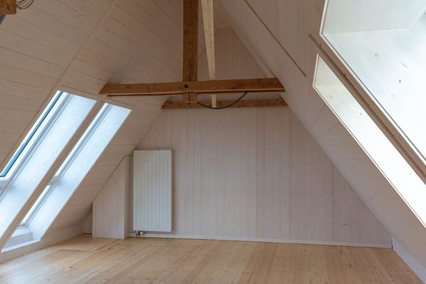 Wohnkomfort mit Charme – 5.5-Zimmer-Duplex an Toplage im Spiegel 10