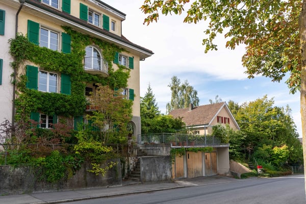 Wohnen mit Weitblick und besonderem Charme – 5.5-Zimmer-Duplex an bester Lage im Spiegel 1