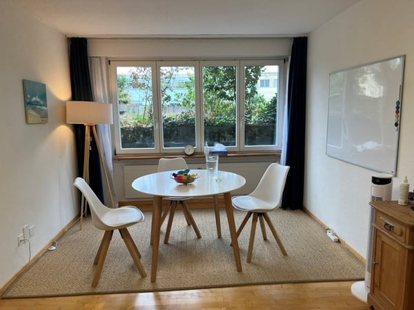 Helles 1-Zimmer-Büro an der Greyerzstrasse in Bern 2