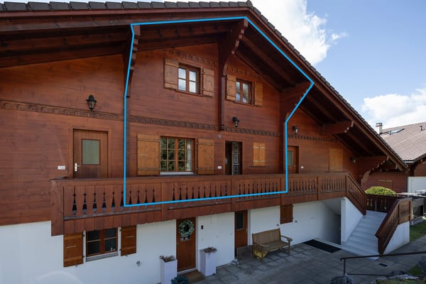 Duplex 5 pièces  dans un endroit très calme et offrant une vue magnifique sur les montagnes. 4
