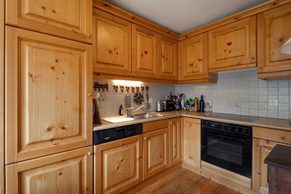 Duplex 5 pièces  dans un endroit très calme et offrant une vue magnifique sur les montagnes. 12