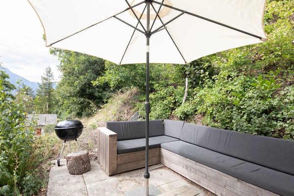 Renoviertes und bezugsfertiges Chalet mit Sauna und der Option zum Kauf einer eigenen Privatgarage 4