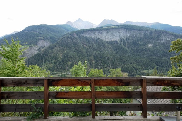 Renoviertes und bezugsfertiges Chalet mit Sauna und der Option zum Kauf einer eigenen Privatgarage 18
