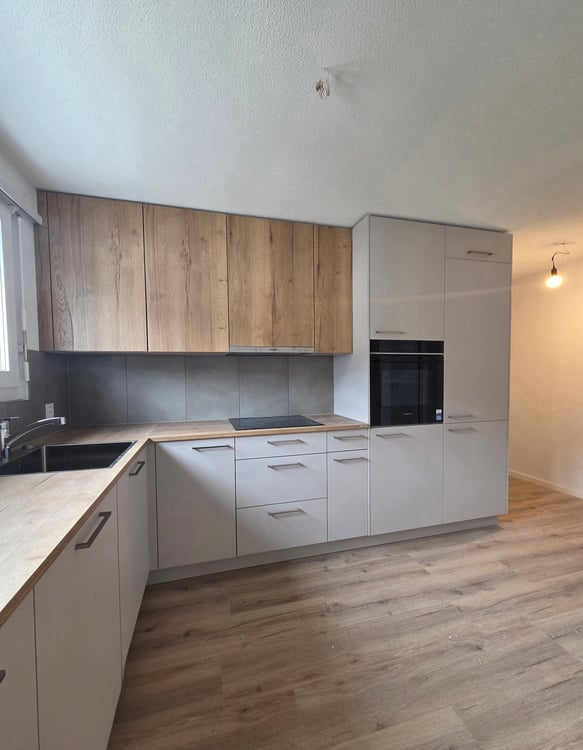 Appartement 1.5 pièces rénové avec balcon et belle vue à Sonceboz-Sombeval 2