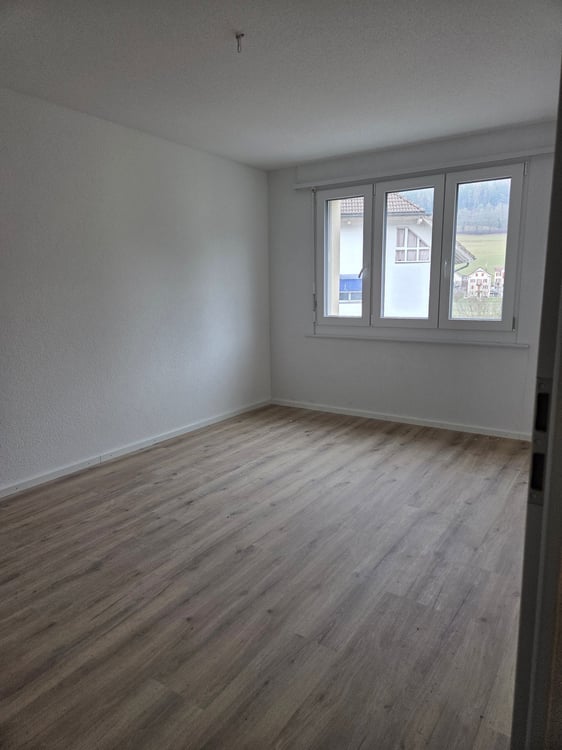 Appartement 1.5 pièces rénové avec balcon et belle vue à Sonceboz-Sombeval 8