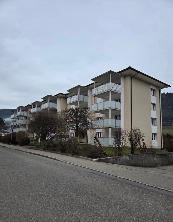 Appartement 1.5 pièces rénové avec balcon et belle vue à Sonceboz-Sombeval 12