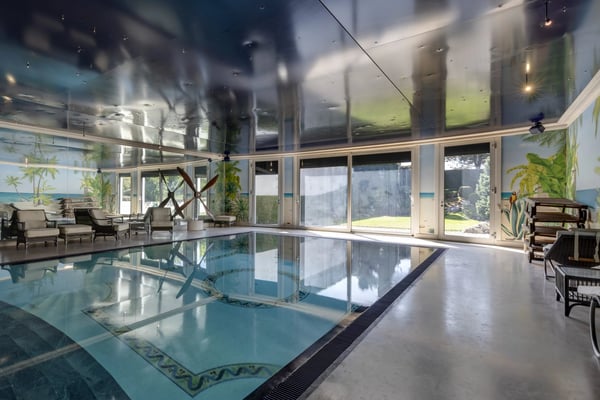 A Jewel of Elegance and Exclusivity Adjacent to the Lausanne Golf Course. 10