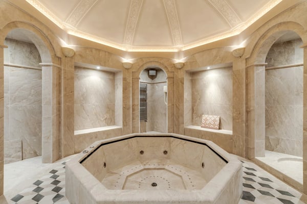 A Jewel of Elegance and Exclusivity Adjacent to the Lausanne Golf Course. 9
