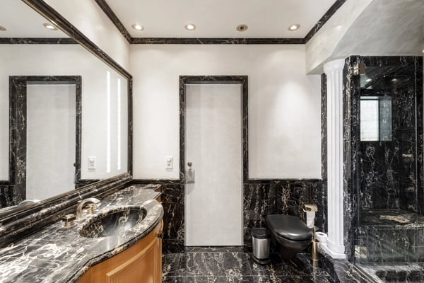 A Jewel of Elegance and Exclusivity Adjacent to the Lausanne Golf Course. 7