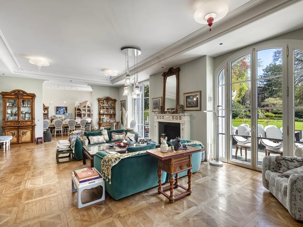 Splendid, fully renovated manor house 5