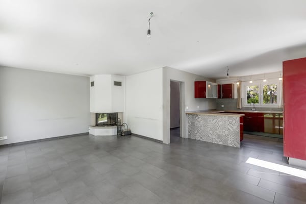 7.5-room villa at the end of a double cul-de-sac, set in an exceptionally peaceful residential environment 2
