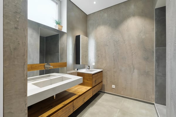 Modern property with swimming pool and unobstructed lake views 9