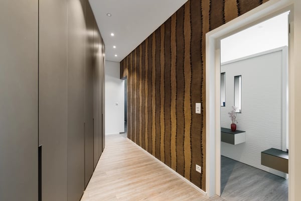 Modern property with swimming pool and unobstructed lake views 11