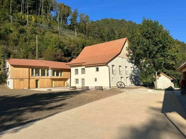 Charmante 1.5-Zimmer-Maisonette-Wohnung in einzigartiger historischer Mühle 15