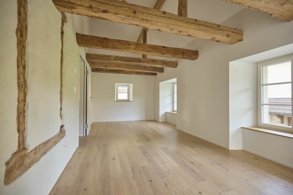 Charmante 1.5-Zimmer-Maisonette-Wohnung in einzigartiger historischer Mühle 8