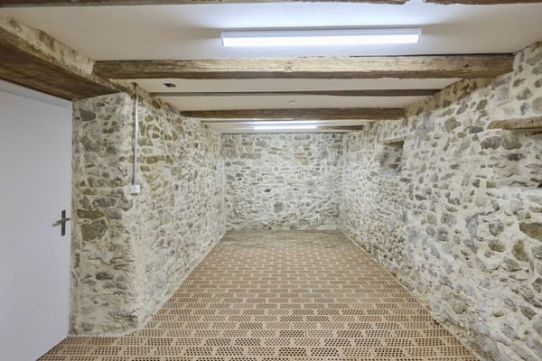 Charmante 1.5-Zimmer-Maisonette-Wohnung in einzigartiger historischer Mühle 12