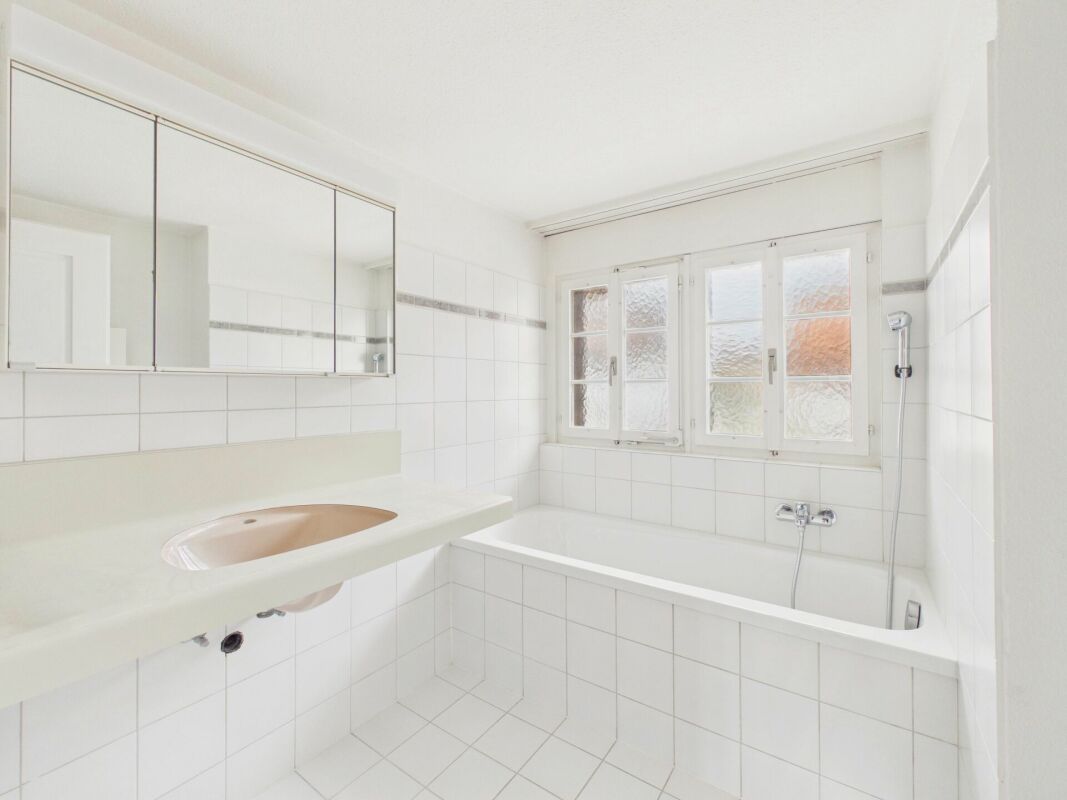 Charming 4.5-room row house in historic ambiance in Mönchaltorf