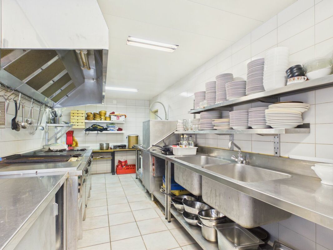 Spacious restaurant in Ederswiler for rent